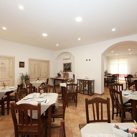 Guest House Villabianca La Maddalena  Exterior foto