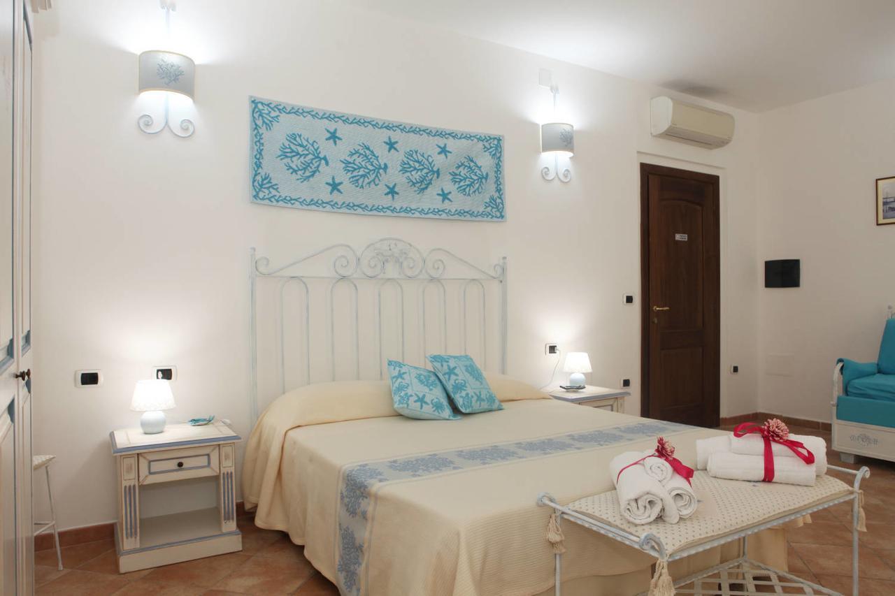 Guest House Villabianca La Maddalena  Exterior foto